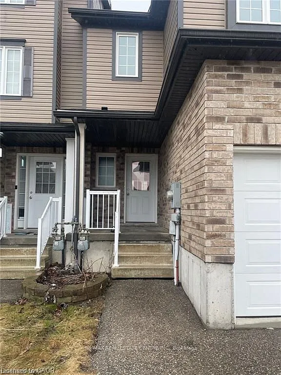 3 bed, $2,780 — Photo 2
