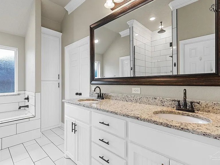 4815 Falcon Crest Blvd — Photo 19