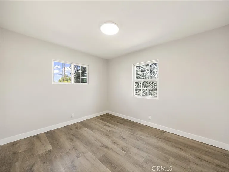350 E Juanita Ave — Photo 6