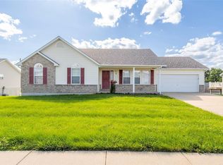 151 Fieldstone Dr, Troy, MO 63379