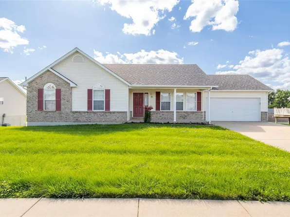 151 Fieldstone Dr, Troy, MO 63379