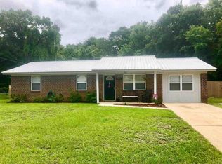 5447 Holley St, Milton, FL 32583