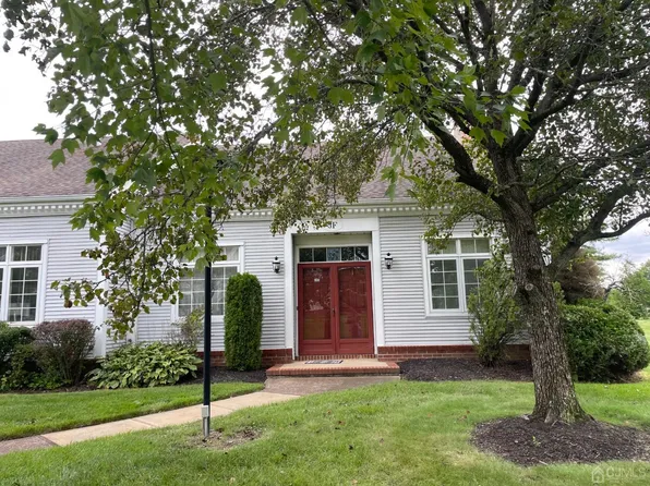 5F Chadwick Ln #F, Monroe Township, NJ 08831