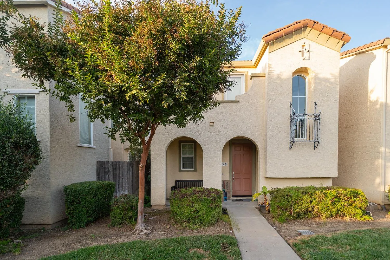 5002 Ocean Ln photo 1