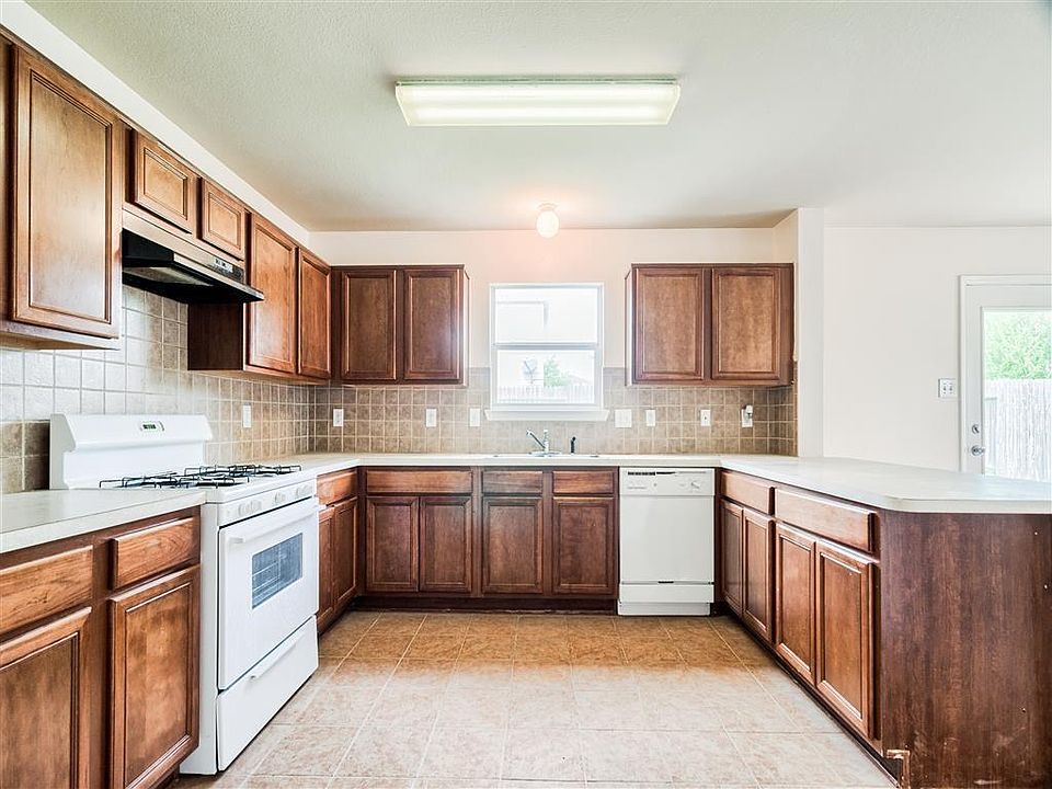 1st image of 18222 Coreland Ln
