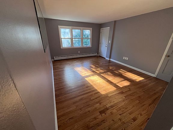 2nd image of 206 Glen Haven Rd #1R