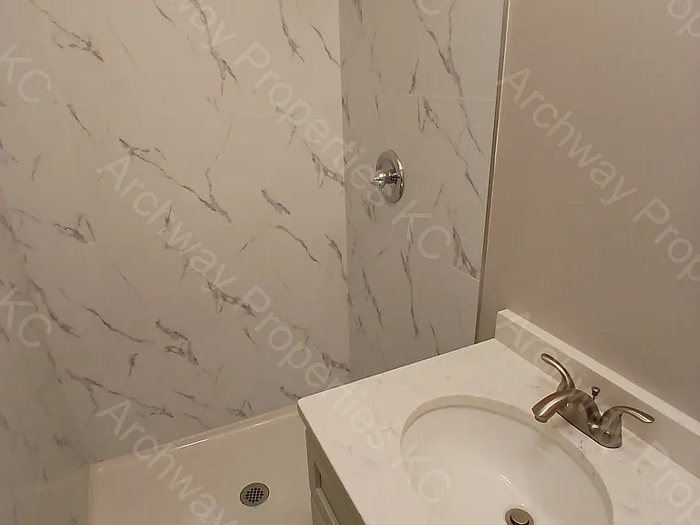 5103 Long Dr — Photo 5