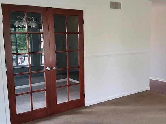 5th image of 7814 Greene Farm Dr