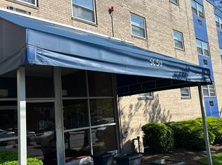 5050 Washington St APT 561, West Roxbury, MA 02132