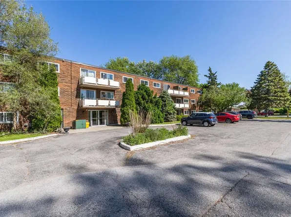 950 Eastlawn Ave #10-22-29, Sarnia, ON N7S 1X2