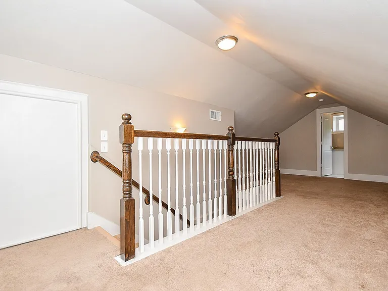 1307 Walton St — Photo 23