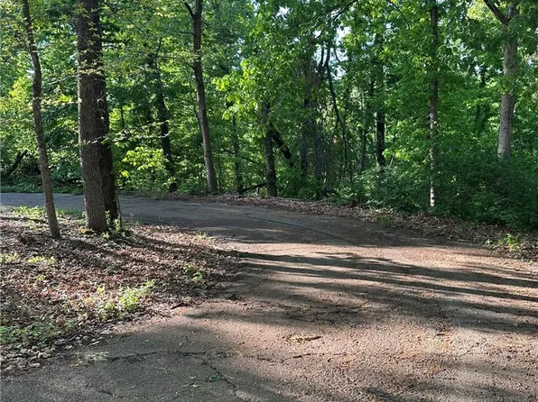 Greenlaw Ln #8&9, Bella Vista, AR 72715