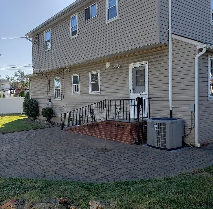 1st image of 27 Kings College Cir #12564042062