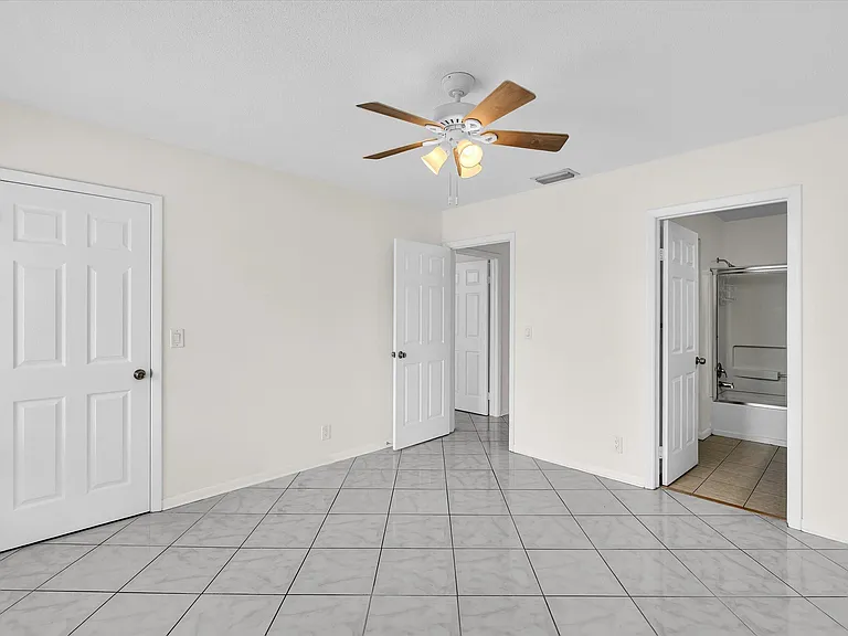 815 W Boynton Beach Blvd #16-205 — Photo 41