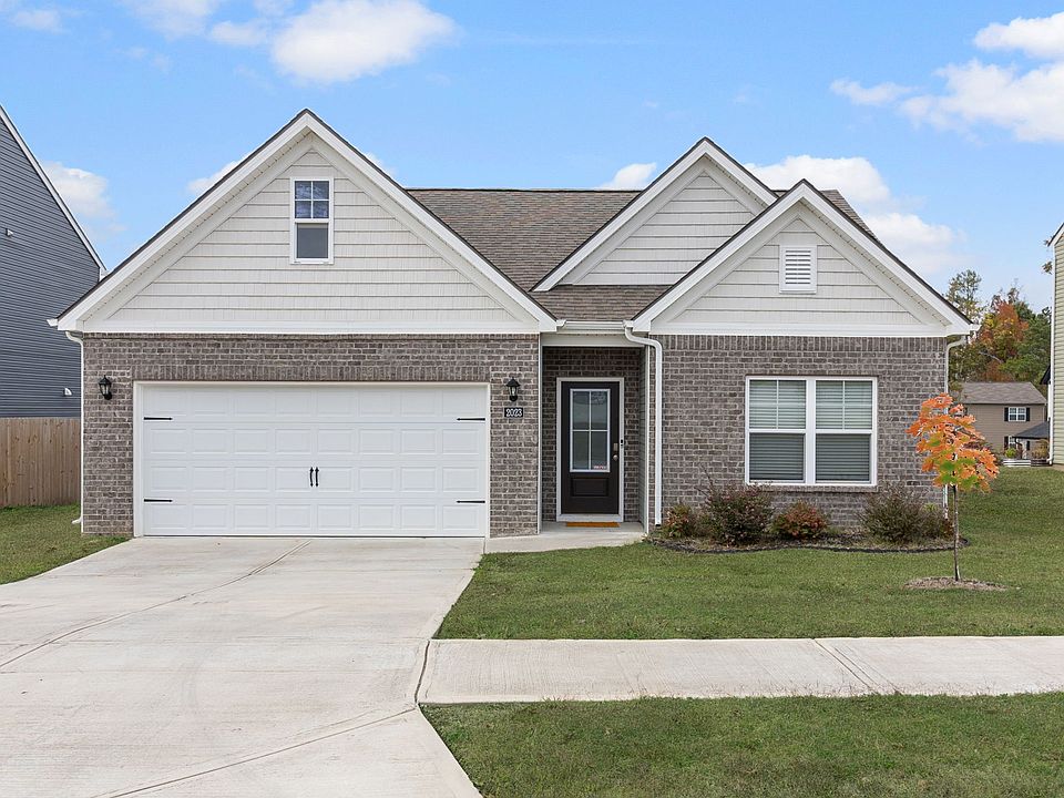 Beautiful single-level ranch with clean lines and modern curb appeal.