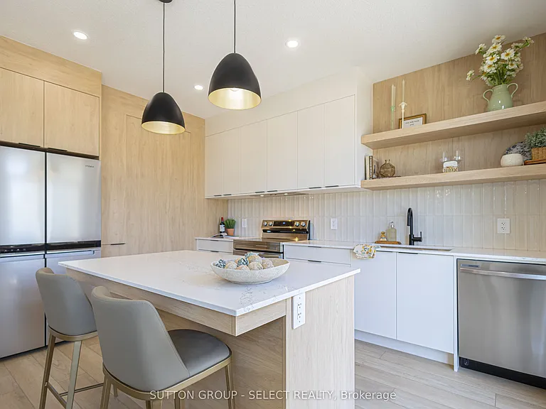 233 Upper Queen St #18 — Photo 23