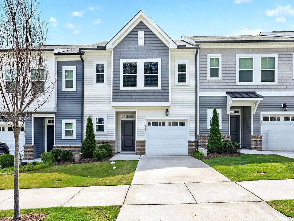 1st image of 803 Star Ridge Dr