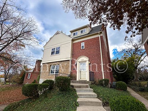 1st image of 6239 Crestview Pl #1