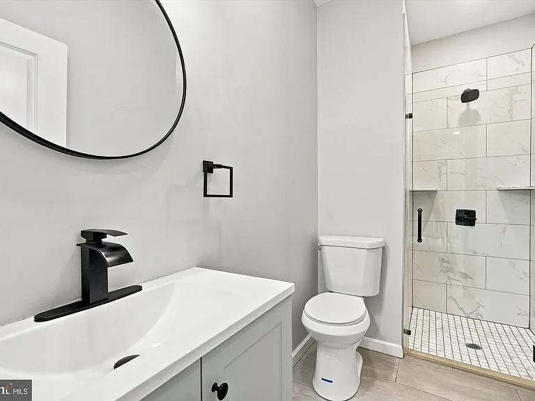 623 W Oxford St #3 — Photo 5