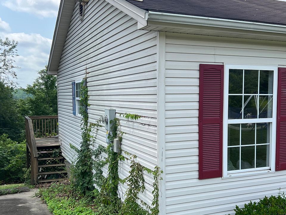 2nd image of 84 Rhonda Kay Dr