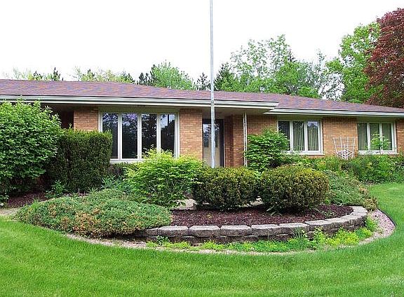 2nd image of 20819 Briarwood Ln