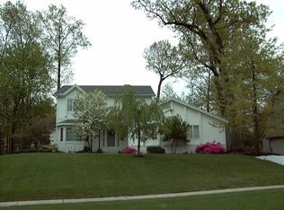 2354 Saint Roberts Ln, Toledo, OH 43617