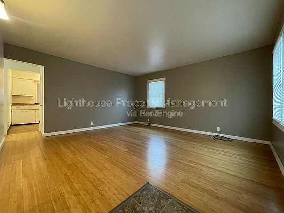 4th image of 1471 Brookmark St SE