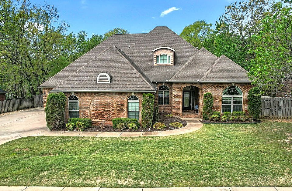1st image of 2737 N Signet Pl
