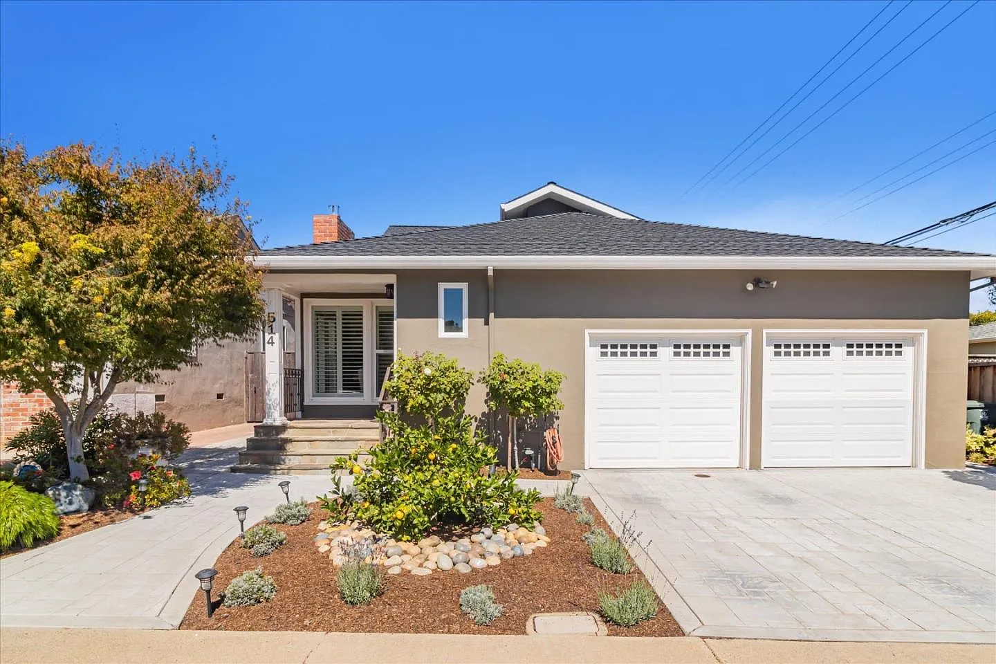 514 Ventura Ave photo 1