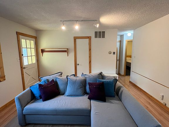 5th image of 654 Eloise Ave