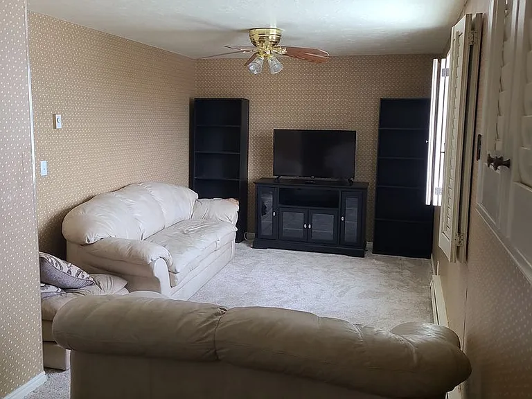 2916 Plumtree Dr #1G — Photo 2
