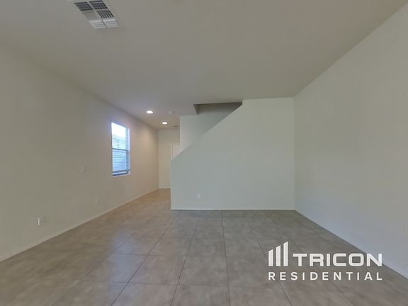 3rd image of 37725 W Bello Ln