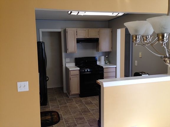 4th image of 40 Amber Ct Unit X2