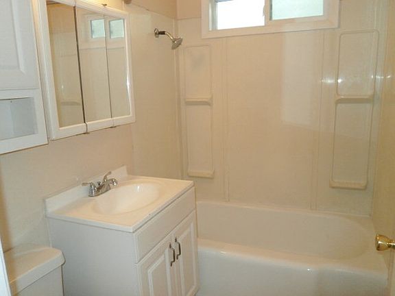 2nd image of 241 W 19th St