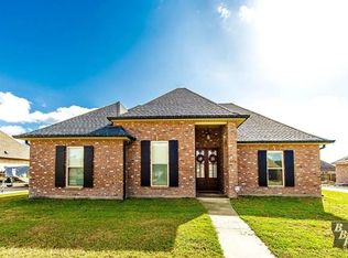 623 Lancaster Dr, Houma, LA 70360