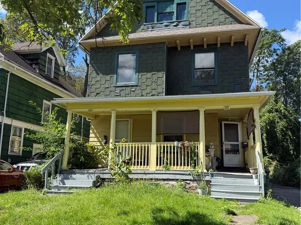 27 Bowman St, Rochester, NY 14609