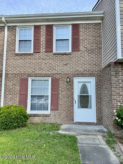 1st image of 141 King George Court