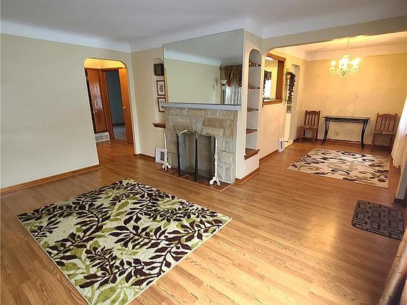 2nd image of 7600 Dartworth Dr