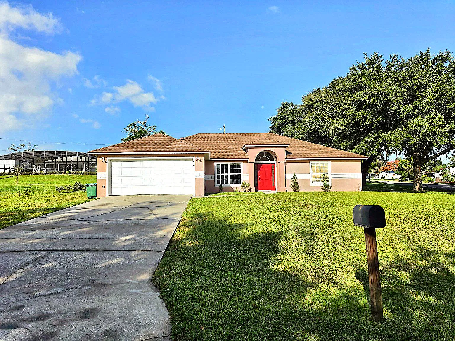 4 bed, 1936 sqft, $2,300 — Photo 3