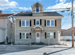 36 Fairmount St, Woonsocket, RI 02895