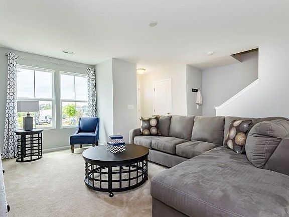 3rd image of 8685 Alizarin Ave