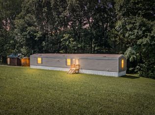10 Light Ln, Kelso, TN 37348