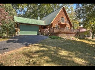 810 Seven Oaks Dr, Mount Carmel, TN 37645