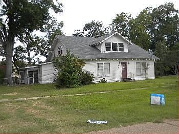 2nd image of 301 S 2nd St