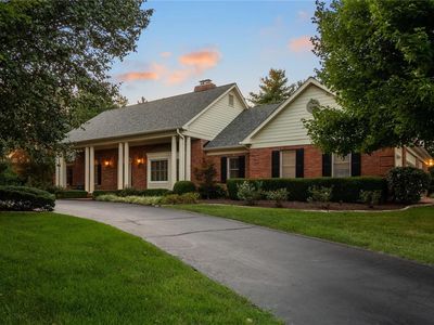 12057 Embassy Row, Saint Louis, MO, 63131