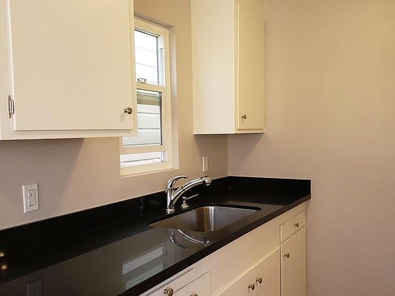 2nd image of 433 34th Ave APT 9