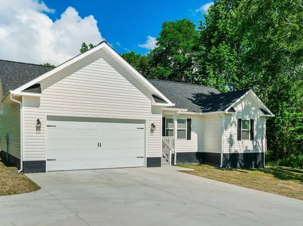 966 Creekstone Point Dr, Fort Payne, AL 35967