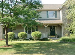743 Bobwhite Dr, Hermitage, PA