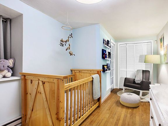 5th image of 429 W 24th St APT 1C