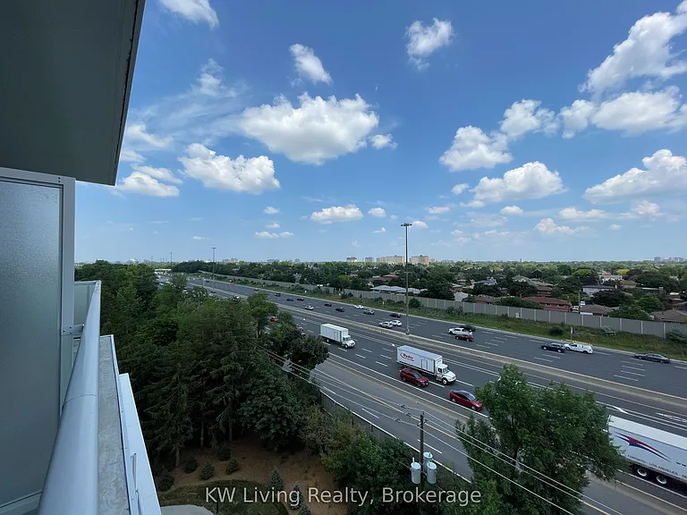 188 Fairview Mall Dr #816 — Photo 16